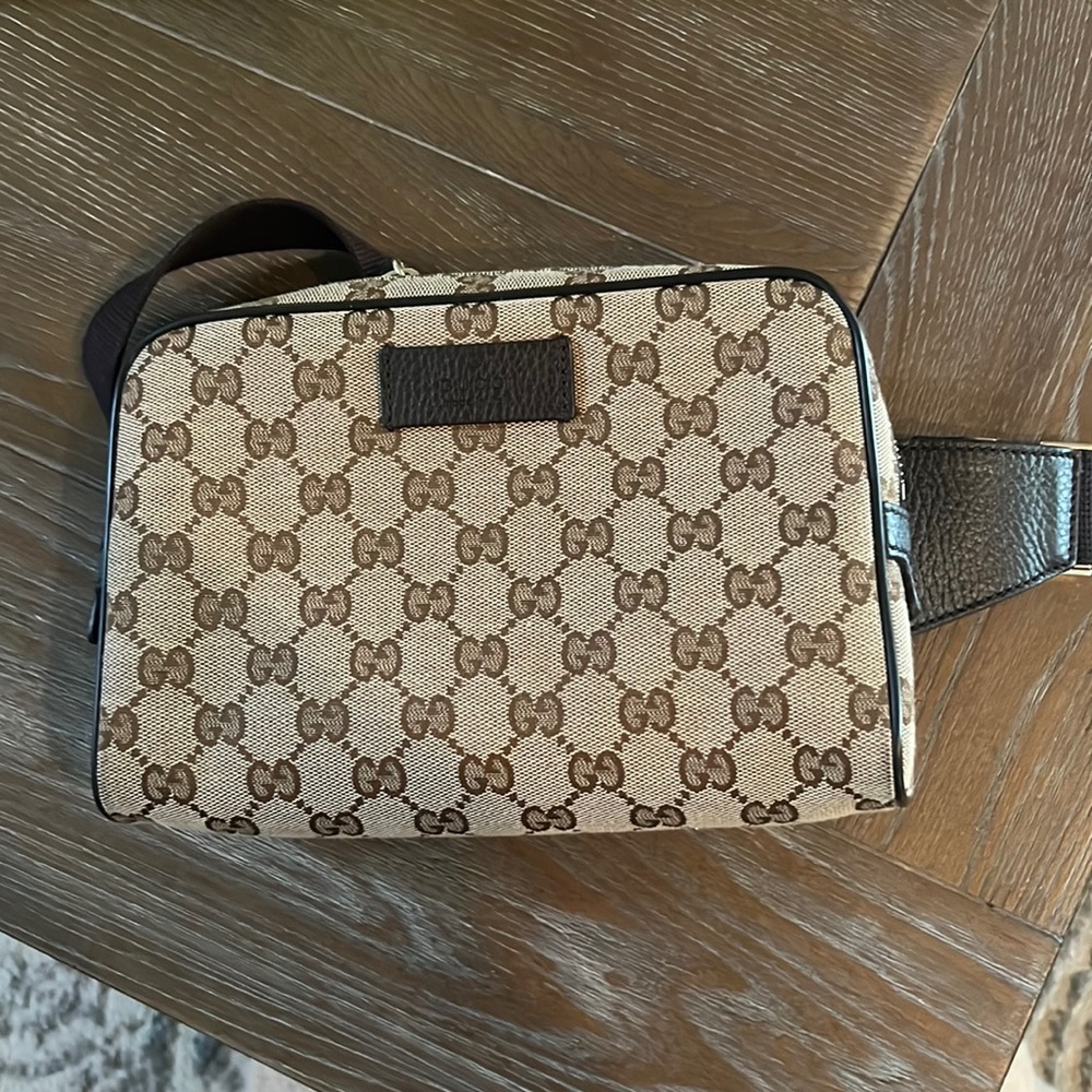 Authentic Gucci purse…excellent condition